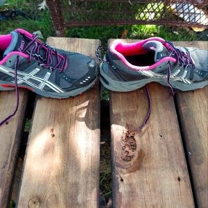 Size 7.5 ASICS Women's Shoe